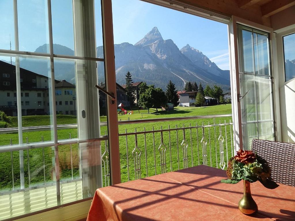 Appartements Loisachpromenade Ehrwald Exteriör bild